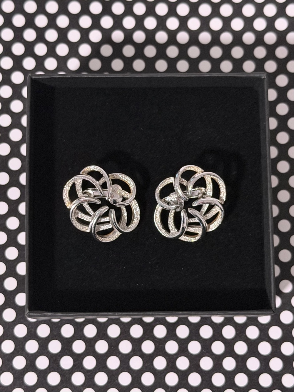 Sarah Coventry 1967 Vintage Silver Floral Knot Clip On Earrings